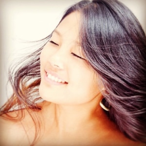 Akari, single japanese lady